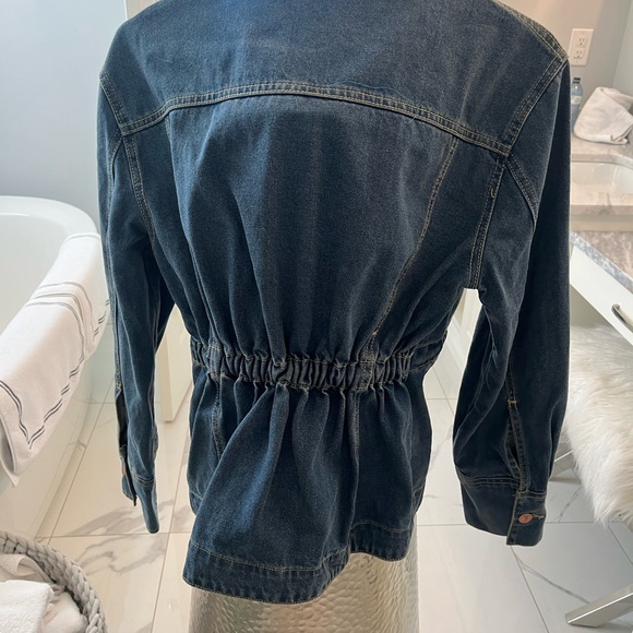 A Safari styled denim jacket with rhinestones size small zippered front - Picture 11 of 17